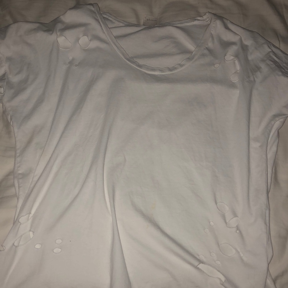 White distressed tshirt